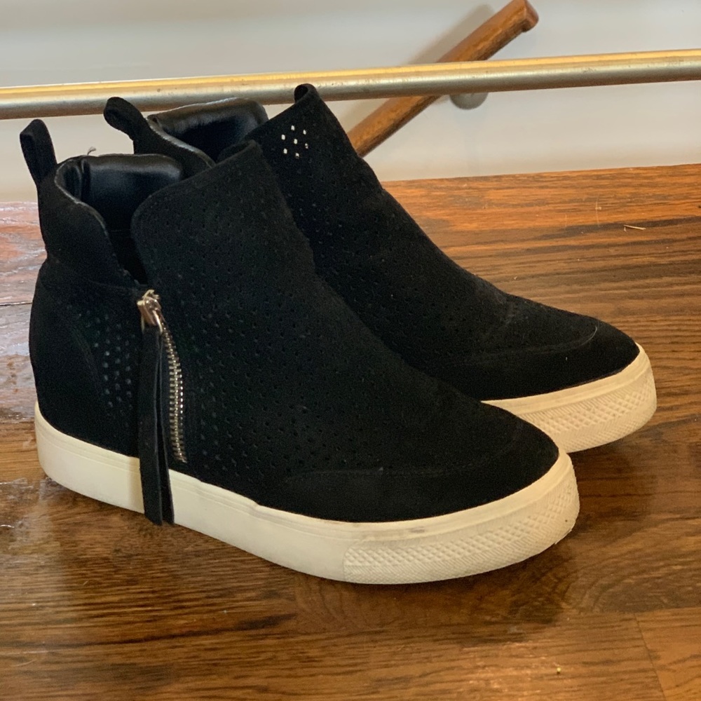 Steve Madden shoes, size 7